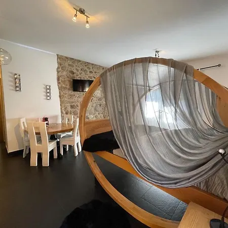 Preciosa Casa En Serantes - *